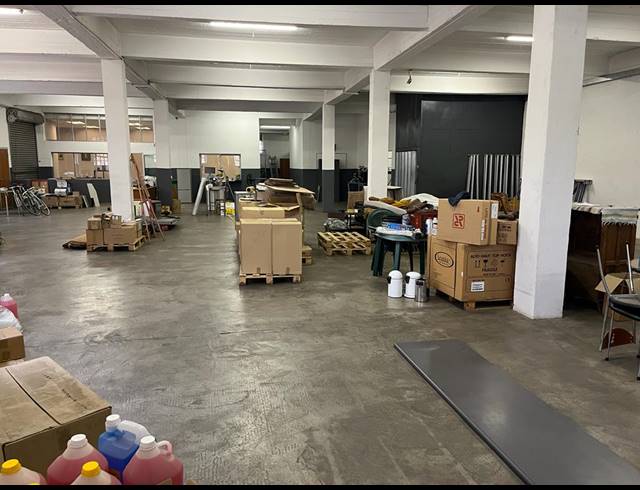 2,000M² WAREHOUSE FOR SALE IN TROYEVILLE